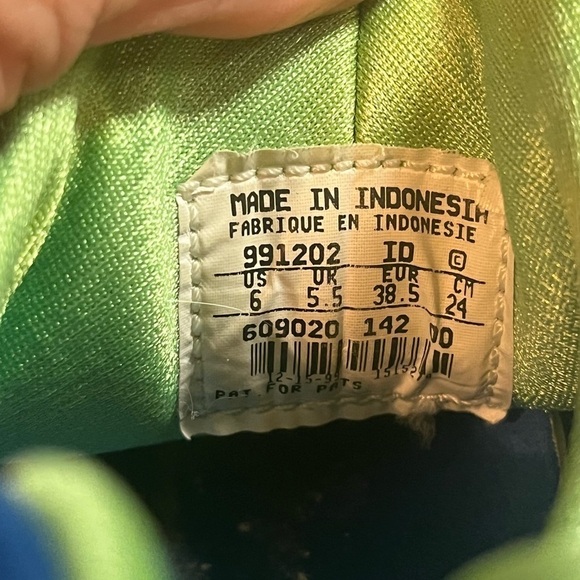 Nike Huarache Scream Green OG color Sz 6 Running Sneakers - Picture 8 of 9